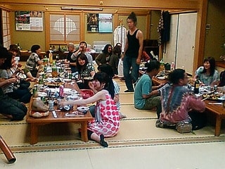 バタンキュウのキュウは、休か窮か：画像